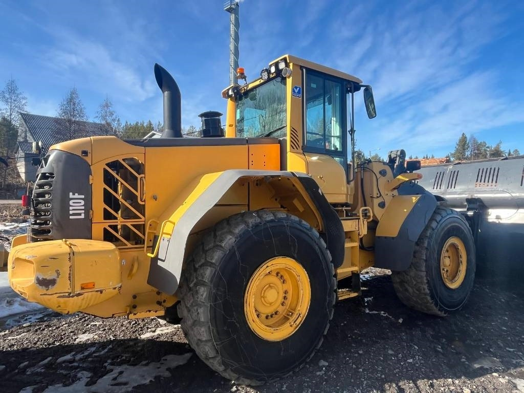 Volvo L 110 F - Chargeuse sur pneus: photos 3 Volvo L 110 F - Chargeuse sur pneus: photos 3