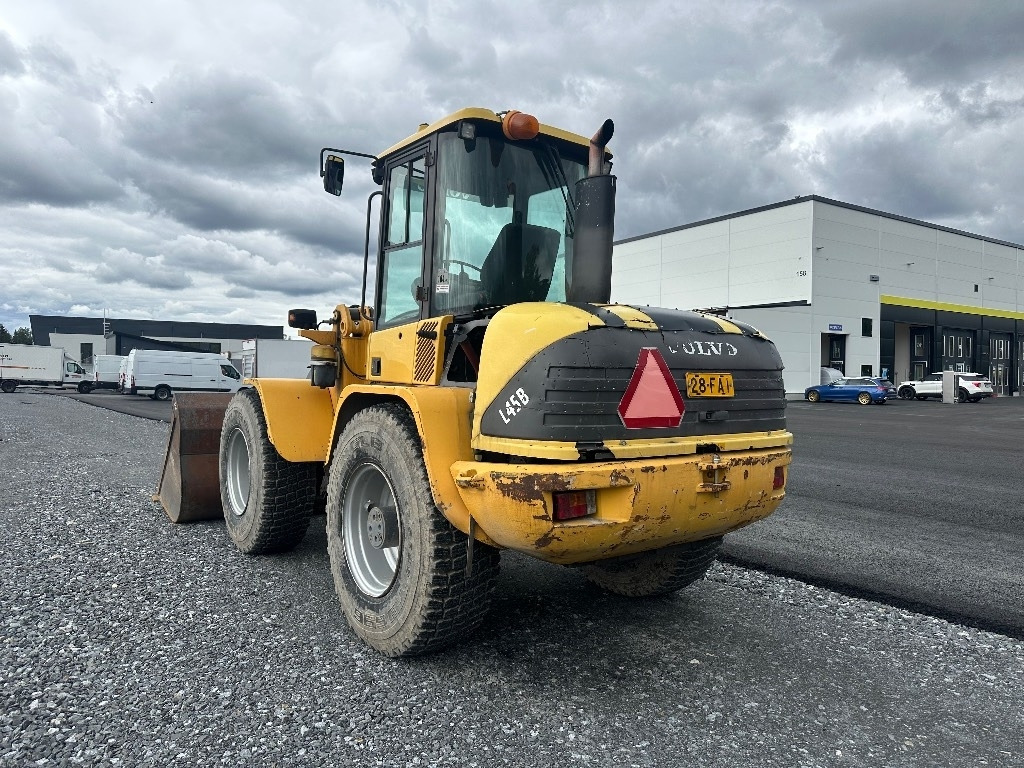 Volvo L45B 4X4 /245 - Chargeuse sur pneus: photos 4 Volvo L45B 4X4 /245 - Chargeuse sur pneus: photos 4