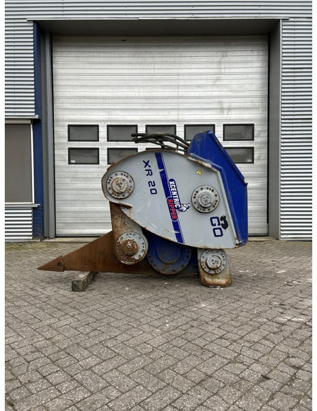 Xcentric XR20 - Ripper pour Engins de chantier: photos 1 Xcentric XR20 - Ripper pour Engins de chantier: photos 1