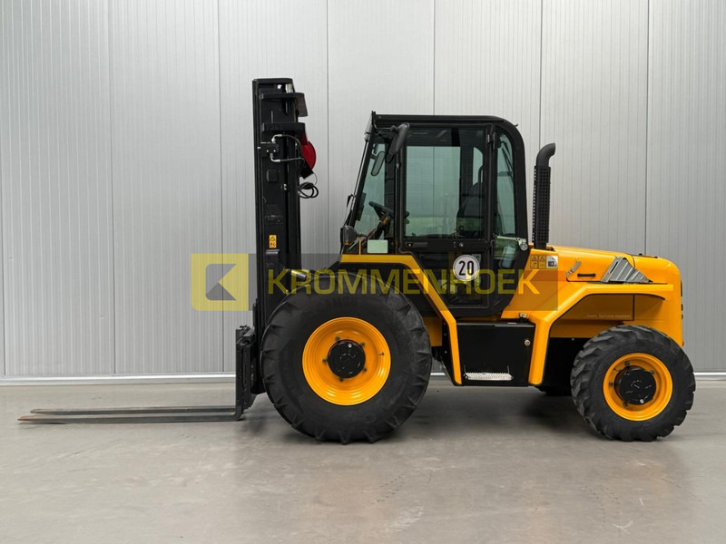 JCB 940 - Chariot tout terrain: photos 1 JCB 940 - Chariot tout terrain: photos 1