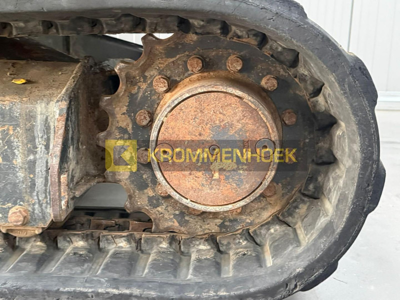 Mini pelle Komatsu PC 55 MR-5: photos 15