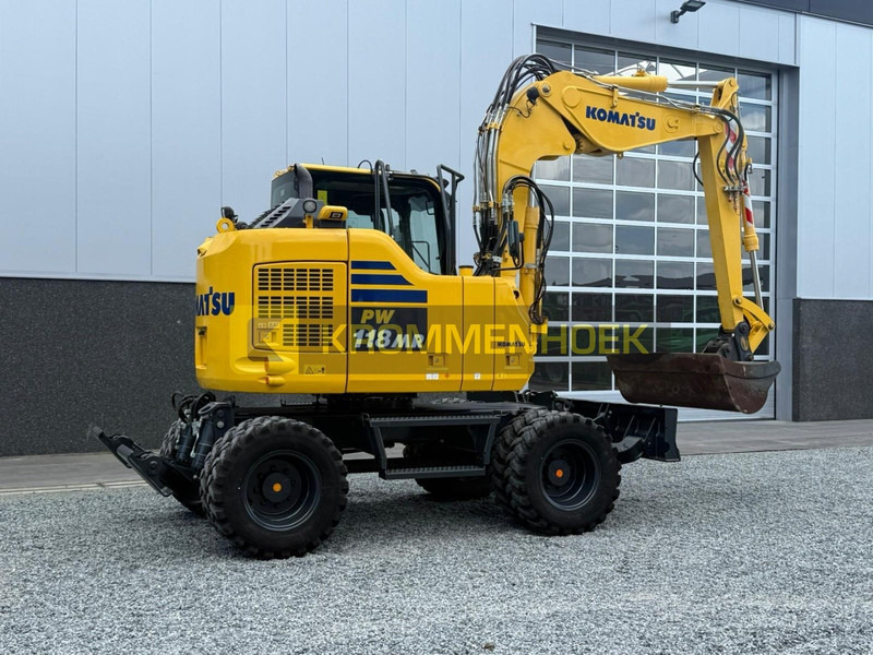 Komatsu PW 118 MR-11 - Pelle sur pneus: photos 4 Komatsu PW 118 MR-11 - Pelle sur pneus: photos 4