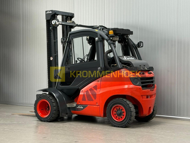Linde H 40 T-02 - Chariot élévateur à gaz: photos 3 Linde H 40 T-02 - Chariot élévateur à gaz: photos 3
