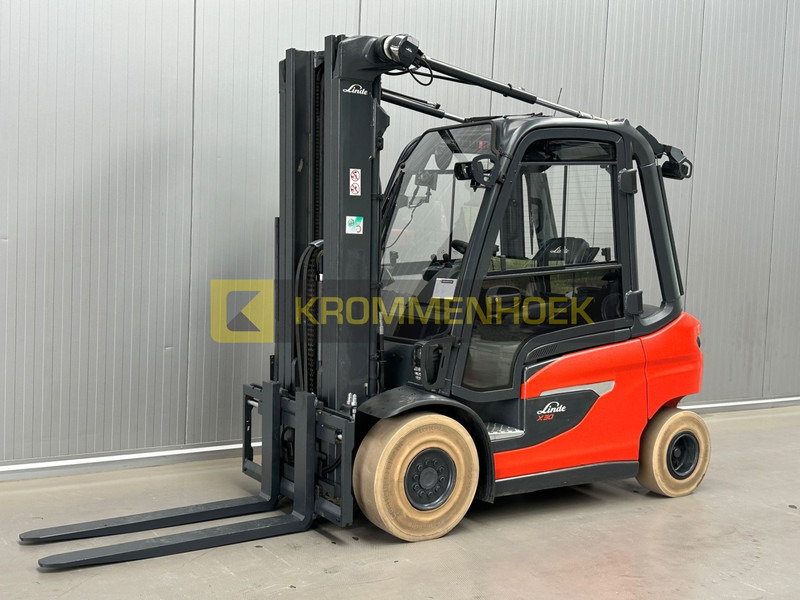 Linde X 30 - Chariot élévateur électrique: photos 3 Linde X 30 - Chariot élévateur électrique: photos 3