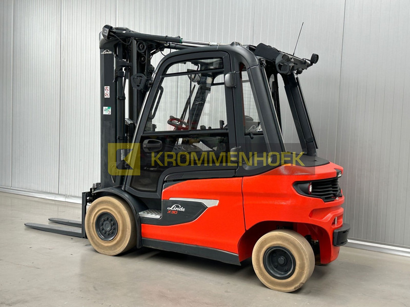 Linde X 30 - Chariot élévateur électrique: photos 2 Linde X 30 - Chariot élévateur électrique: photos 2