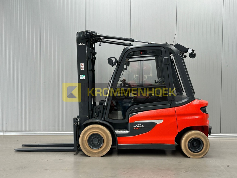 Linde X 30 - Chariot élévateur électrique: photos 1 Linde X 30 - Chariot élévateur électrique: photos 1