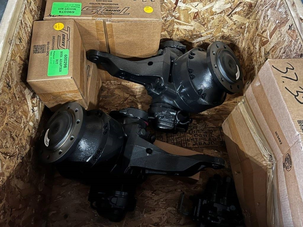 CNH Hydraulic drive - CNH - MG18 - Frame/ Châssis pour Machine agricole: photos 1 CNH Hydraulic drive - CNH - MG18 - Frame/ Châssis pour Machine agricole: photos 1