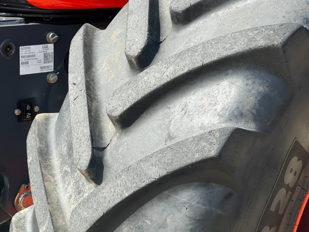 Kubota M7173 P-KVT, GPS RTK, frontlinkage + PTO, 2021!! - Tracteur agricole: photos 4 Kubota M7173 P-KVT, GPS RTK, frontlinkage + PTO, 2021!! - Tracteur agricole: photos 4