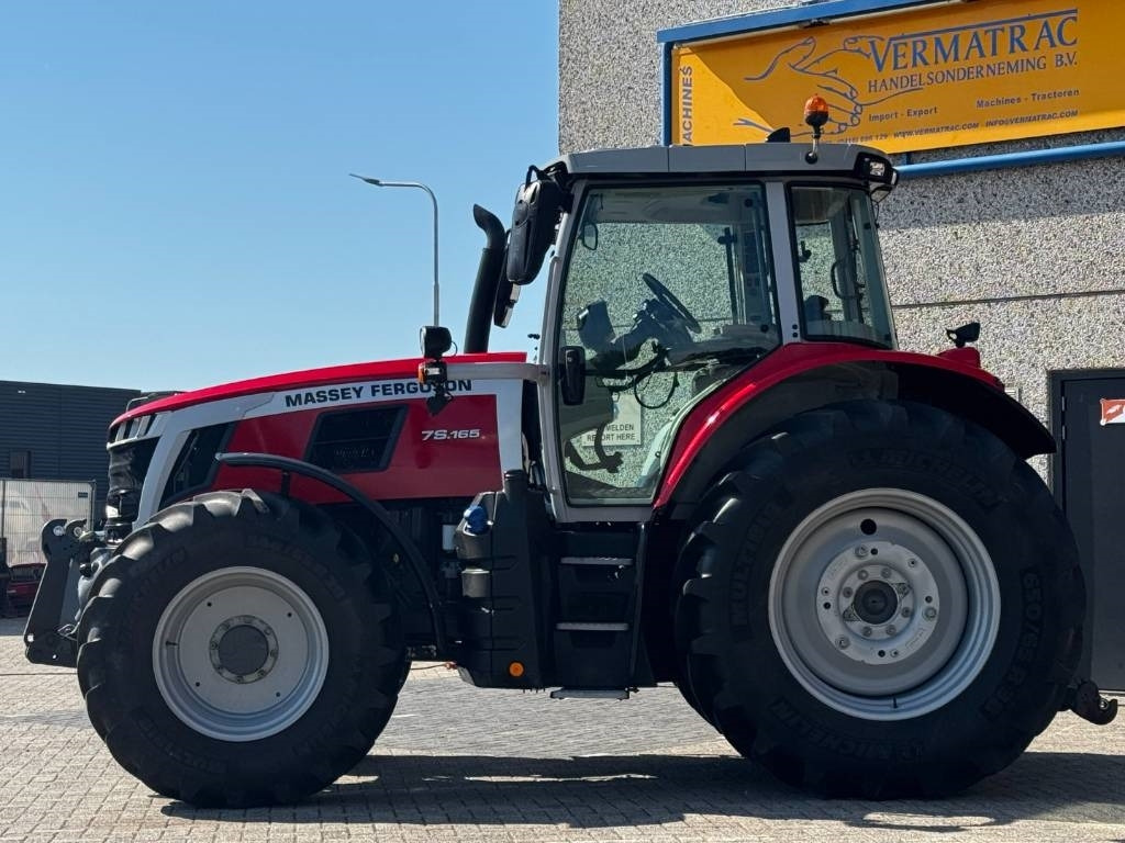 Massey Ferguson 7S165 EFFICIENT, DYNA 6, TOPCON GPS, 1082 hours!! - Tracteur agricole: photos 2 Massey Ferguson 7S165 EFFICIENT, DYNA 6, TOPCON GPS, 1082 hours!! - Tracteur agricole: photos 2