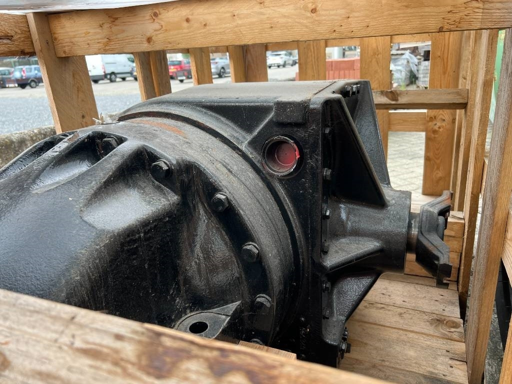 New Holland Front Axle New Holland T9 / Case Steiger - CNH - - Frame/ Châssis pour Machine agricole: photos 1 New Holland Front Axle New Holland T9 / Case Steiger - CNH - - Frame/ Châssis pour Machine agricole: photos 1