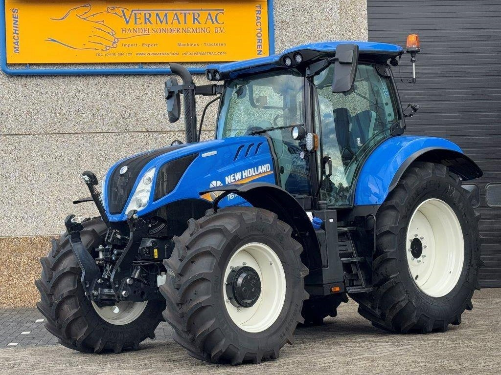 New Holland T6.180 Dynamic Command, frontlinkage, Stage V, GPS - Tracteur agricole: photos 1 New Holland T6.180 Dynamic Command, frontlinkage, Stage V, GPS - Tracteur agricole: photos 1