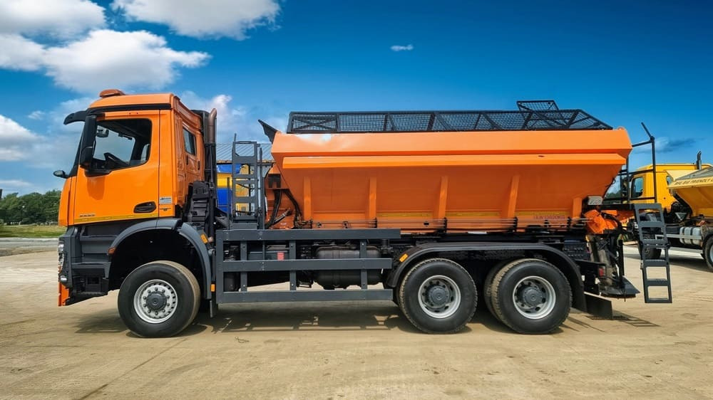 Mercedes-Benz AROCS 3333 6x6 - Camion: photos 2 Mercedes-Benz AROCS 3333 6x6 - Camion: photos 2