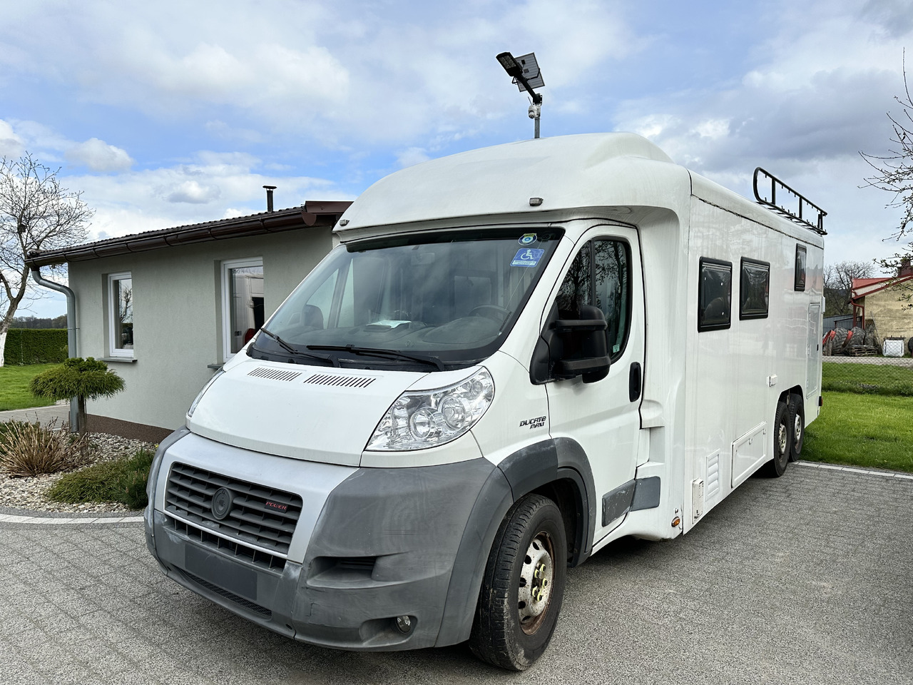 FIAT DUCATO - Camping-car profilé: photos 1 FIAT DUCATO - Camping-car profilé: photos 1