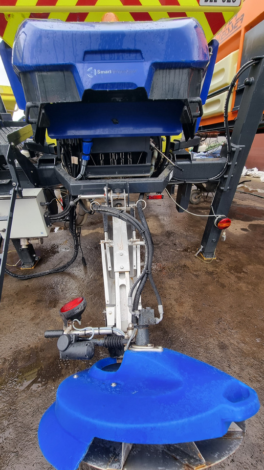 SCHMIDT Stratos Nido B70-42 - Epandeur de sable pour Epandeur de sable: photos 4 SCHMIDT Stratos Nido B70-42 - Epandeur de sable pour Epandeur de sable: photos 4