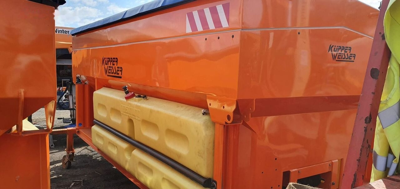 Schmidt KUPPER WEISSER 7m3 - Epandeur de sable pour Véhicule de voirie/ Spécial: photos 4 Schmidt KUPPER WEISSER 7m3 - Epandeur de sable pour Véhicule de voirie/ Spécial: photos 4