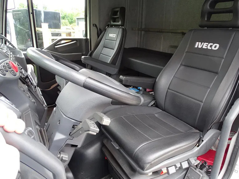 Remorqueuse Iveco Eurocargo 12.250 AUT LEER CAM CAMPERUNIT TKM 31000: photos 6