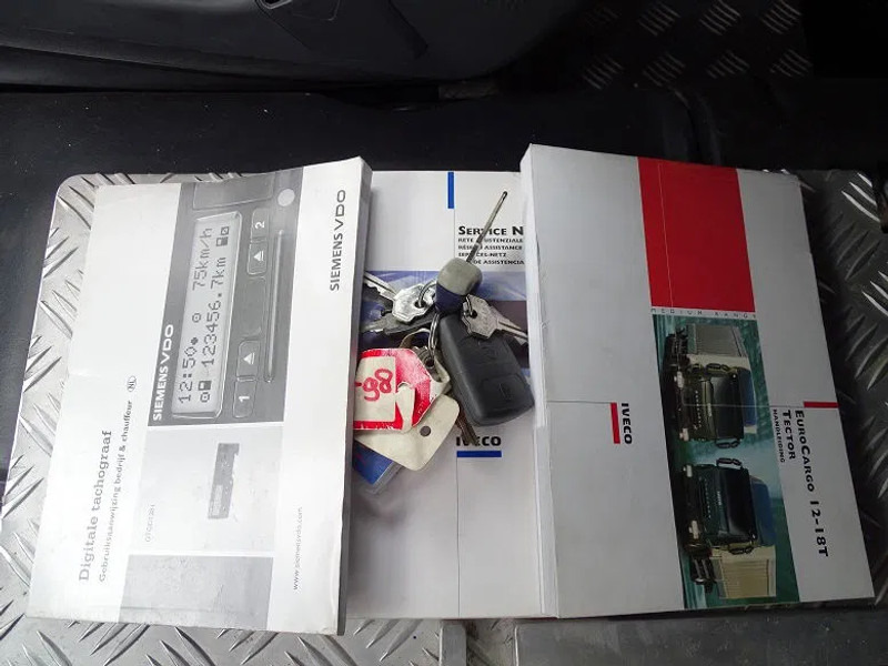 Remorqueuse Iveco Eurocargo 12.250 AUT LEER CAM CAMPERUNIT TKM 31000: photos 11 Remorqueuse Iveco Eurocargo 12.250 AUT LEER CAM CAMPERUNIT TKM 31000: photos 11