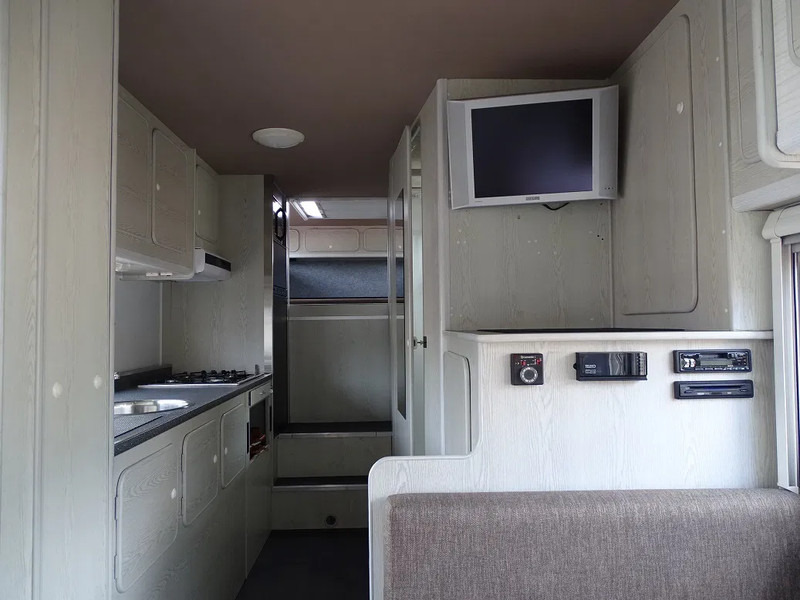 Remorqueuse Iveco Eurocargo 12.250 AUT LEER CAM CAMPERUNIT TKM 31000: photos 9