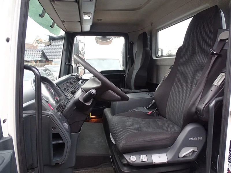 MAN TGL 8.180 TIJHOF AIRCO LIER SPER DIFF - Camion porte-voitures: photos 4 MAN TGL 8.180 TIJHOF AIRCO LIER SPER DIFF - Camion porte-voitures: photos 4