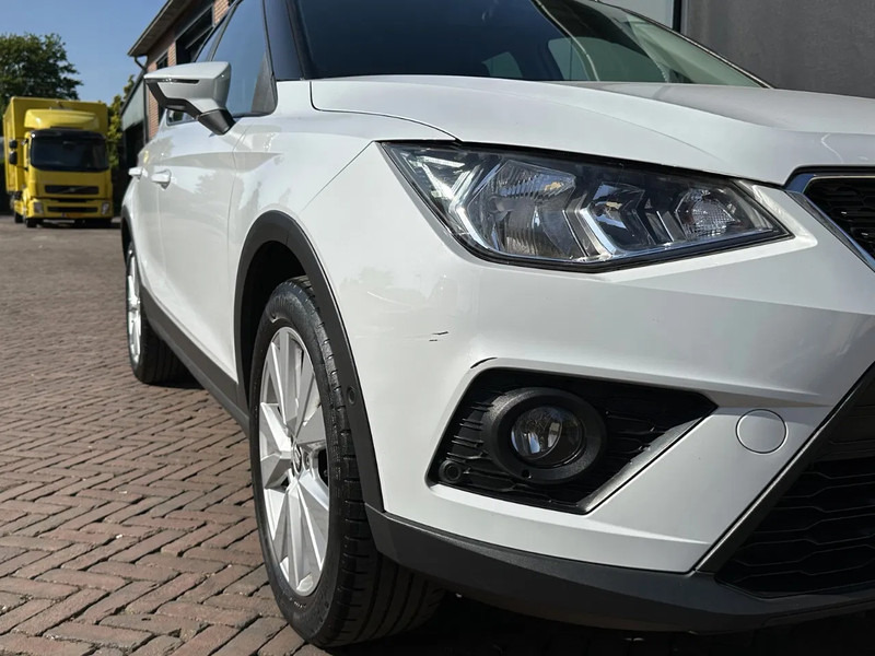 SEAT Arona 1.0 TSI Style Business Intense Carplay Dealeronderhouden Cruise Clima Navi Camera - Voiture à hayon: photos 4 SEAT Arona 1.0 TSI Style Business Intense Carplay Dealeronderhouden Cruise Clima Navi Camera - Voiture à hayon: photos 4