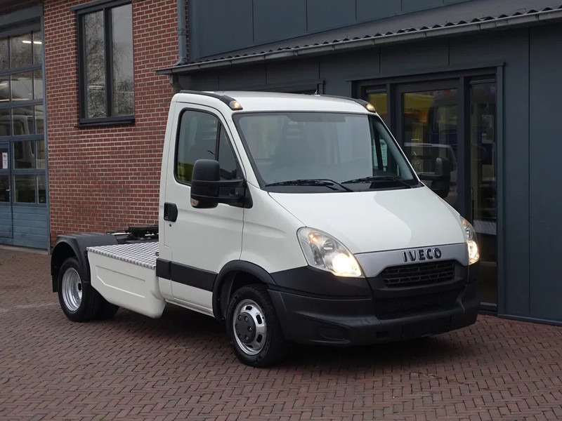 Iveco Daily 35.210 PK BE TREKKER 10.4t AIRCO CC - Tracteur routier: photos 1 Iveco Daily 35.210 PK BE TREKKER 10.4t AIRCO CC - Tracteur routier: photos 1