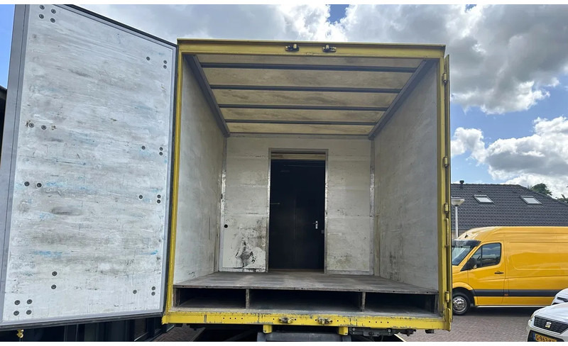 Volvo FL 12.240 AIRCO Kachel Douche 2x bed CAMPER MOTORSPORT ENZ - Camion fourgon: photos 2 Volvo FL 12.240 AIRCO Kachel Douche 2x bed CAMPER MOTORSPORT ENZ - Camion fourgon: photos 2