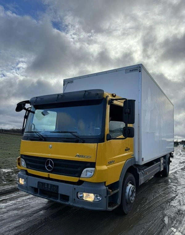 MERCEDES-BENZ ATEGO 1324 Sprowadzony - Camion isothermique: photos 1 MERCEDES-BENZ ATEGO 1324 Sprowadzony - Camion isothermique: photos 1