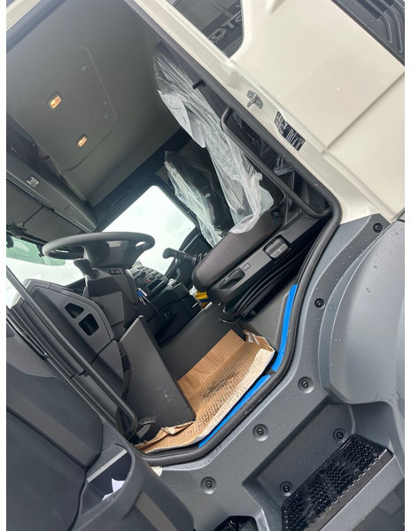 MAN 41.440 - Châssis cabine: photos 5 MAN 41.440 - Châssis cabine: photos 5