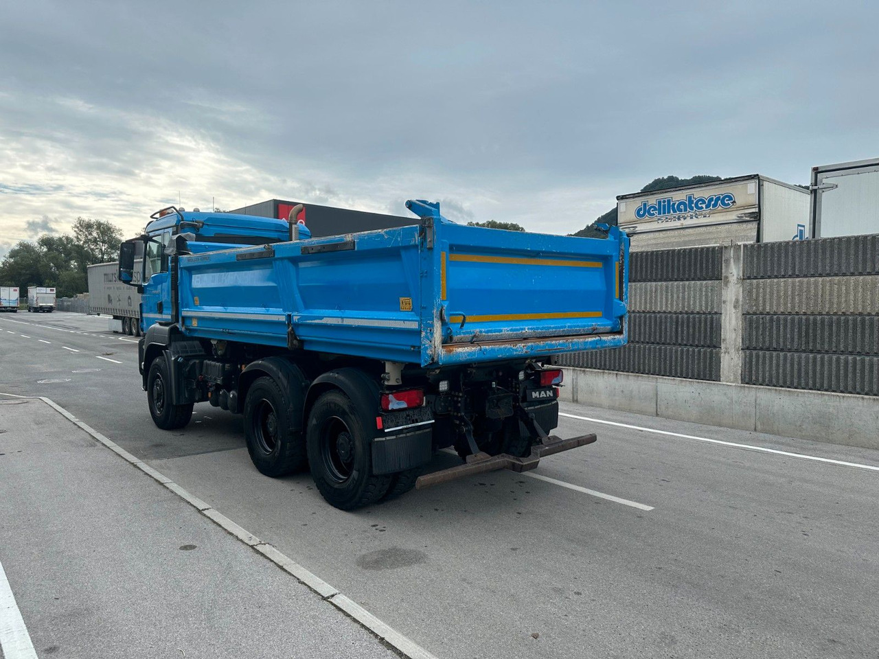 MAN TGS 26.460 6X4 Hydrodrive Bordmatik - Camion benne: photos 3 MAN TGS 26.460 6X4 Hydrodrive Bordmatik - Camion benne: photos 3