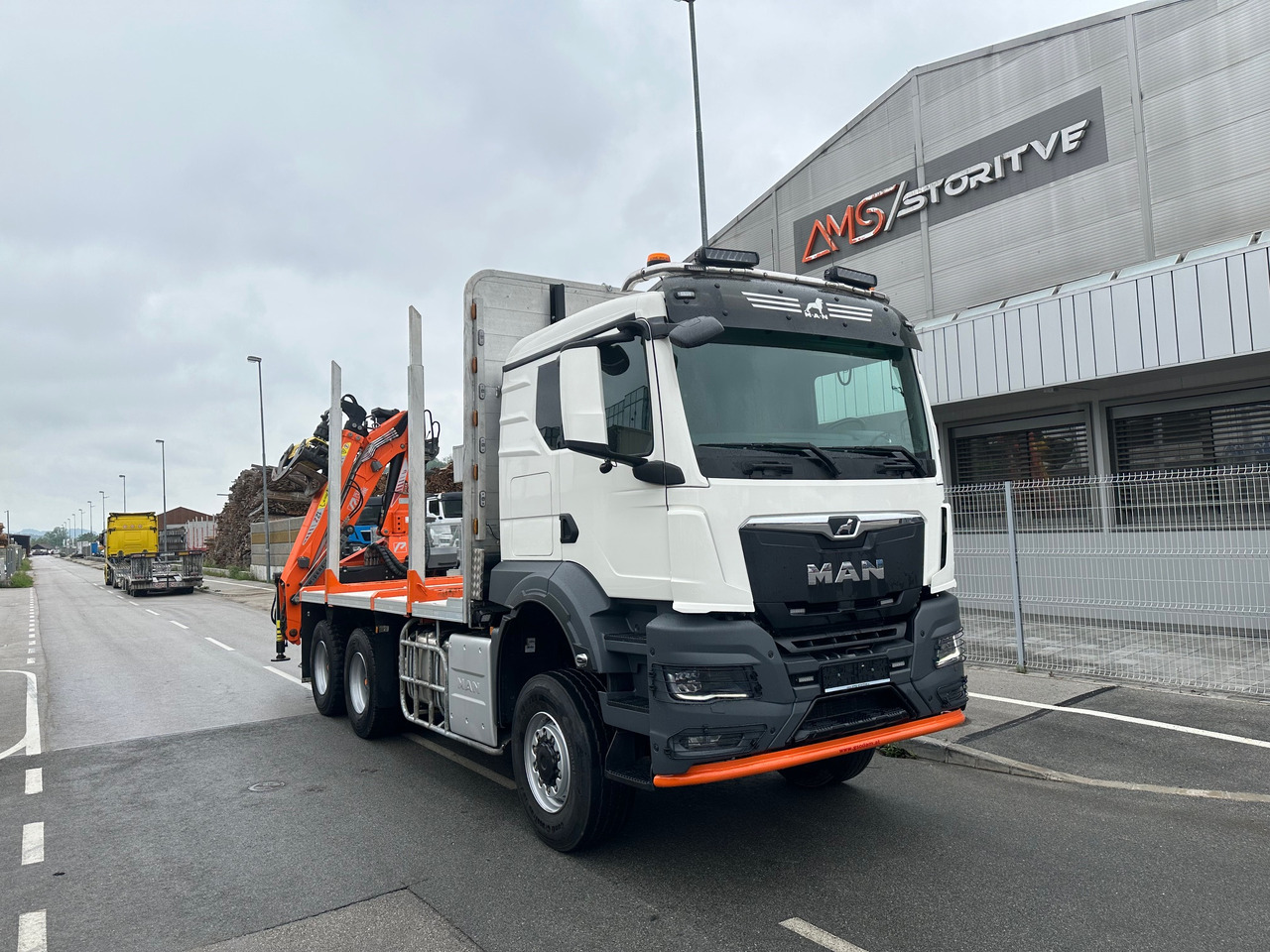 MAN TGS 33.520 6X6 BL intarder PENZ 12Z - Camion grumier: photos 1 MAN TGS 33.520 6X6 BL intarder PENZ 12Z - Camion grumier: photos 1