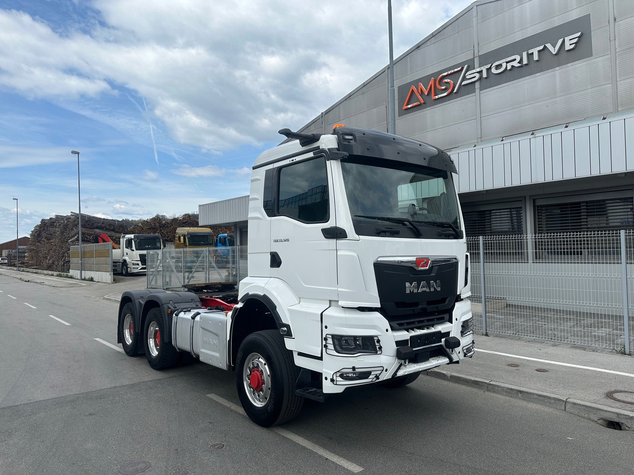 MAN TGS 33.520 6X6 Hydrodrive Kiphidraulika - Tracteur routier: photos 1 MAN TGS 33.520 6X6 Hydrodrive Kiphidraulika - Tracteur routier: photos 1