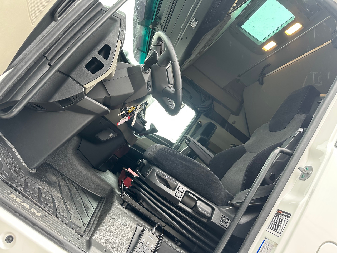 MAN TGX 18.580 4X2 BLS Intarder LED - Tracteur routier: photos 5 MAN TGX 18.580 4X2 BLS Intarder LED - Tracteur routier: photos 5