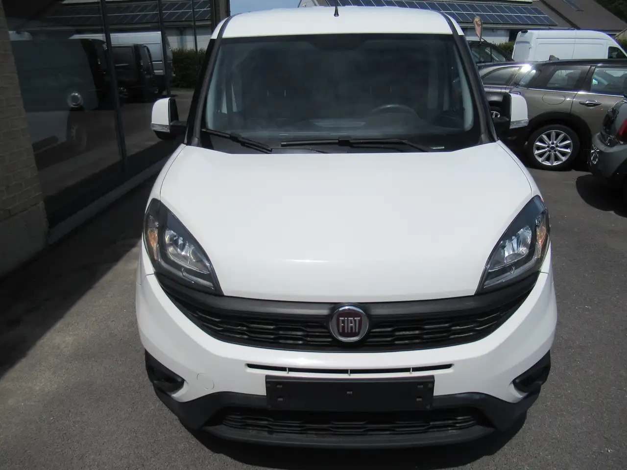 Fiat Doblo 105CV AIRCO,NAVI,CRUISE 9000€+TVA - Fourgon utilitaire: photos 3 Fiat Doblo 105CV AIRCO,NAVI,CRUISE 9000€+TVA - Fourgon utilitaire: photos 3