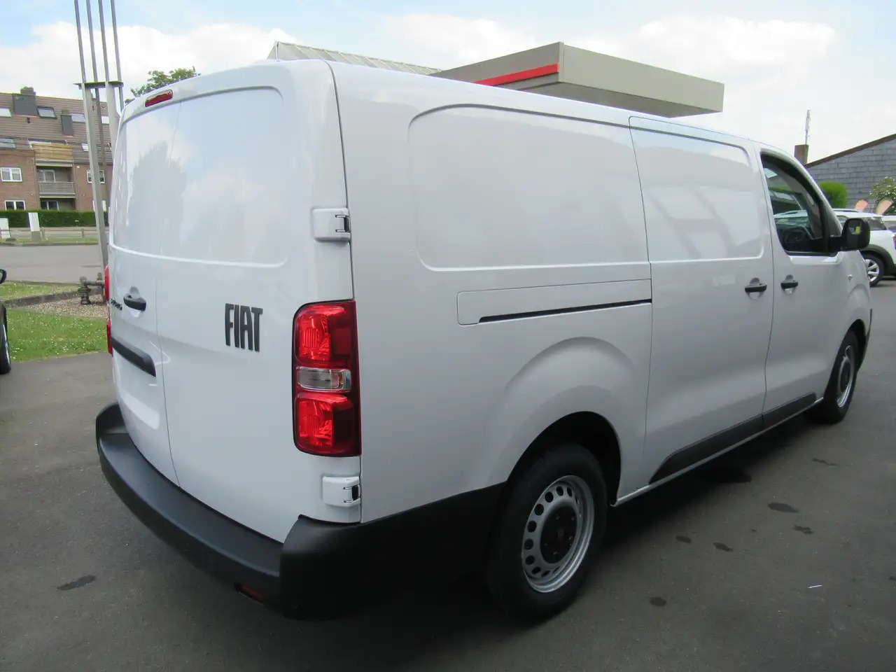 Fiat Scudo L3,bte auto, 145cv, neuf, 25900€+TVA - Fourgon utilitaire: photos 2 Fiat Scudo L3,bte auto, 145cv, neuf, 25900€+TVA - Fourgon utilitaire: photos 2