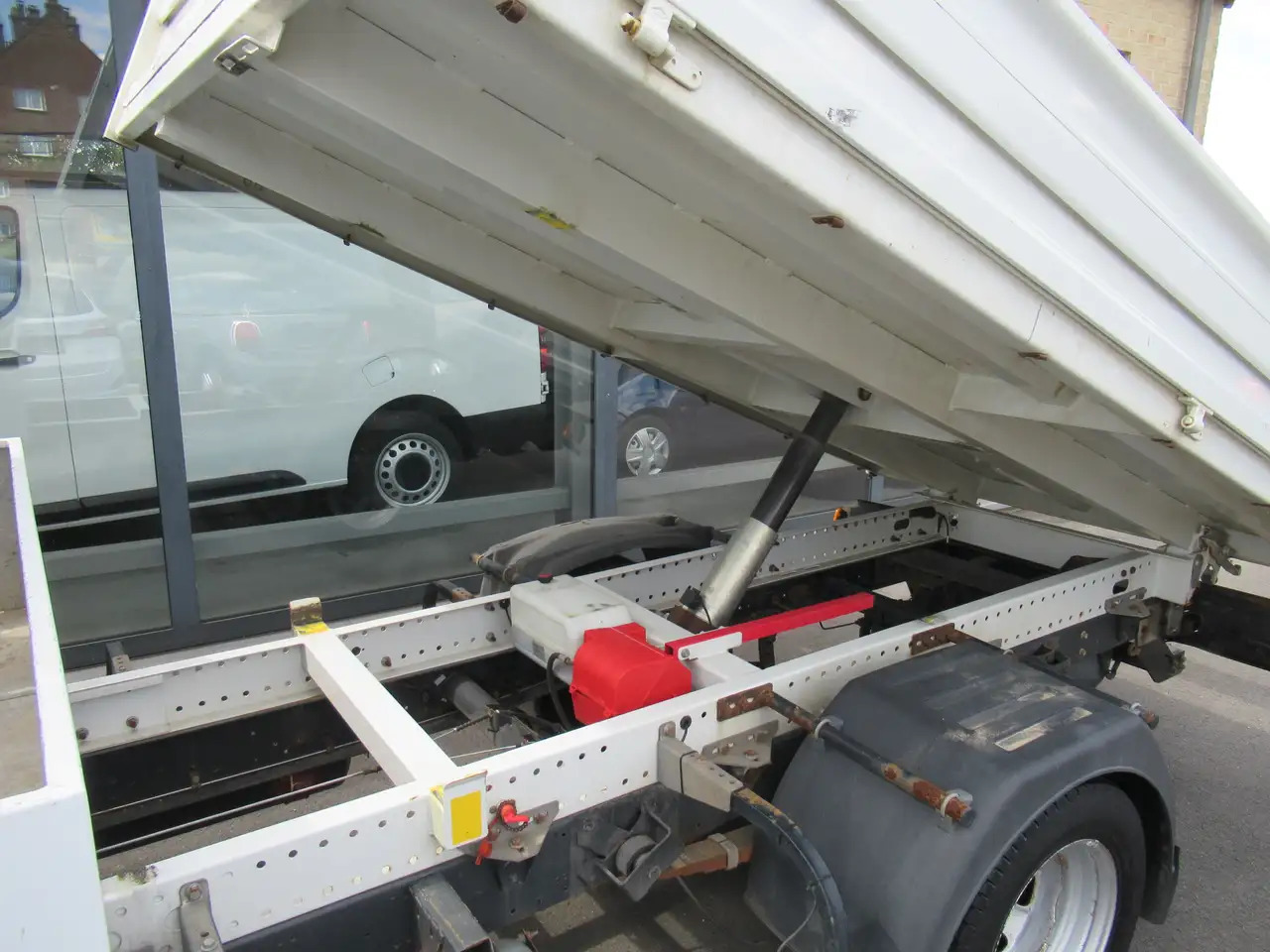 Iveco Daily benne basculante/ kipper - Véhicule utilitaire benne, Utilitaire double cabine: photos 5 Iveco Daily benne basculante/ kipper - Véhicule utilitaire benne, Utilitaire double cabine: photos 5