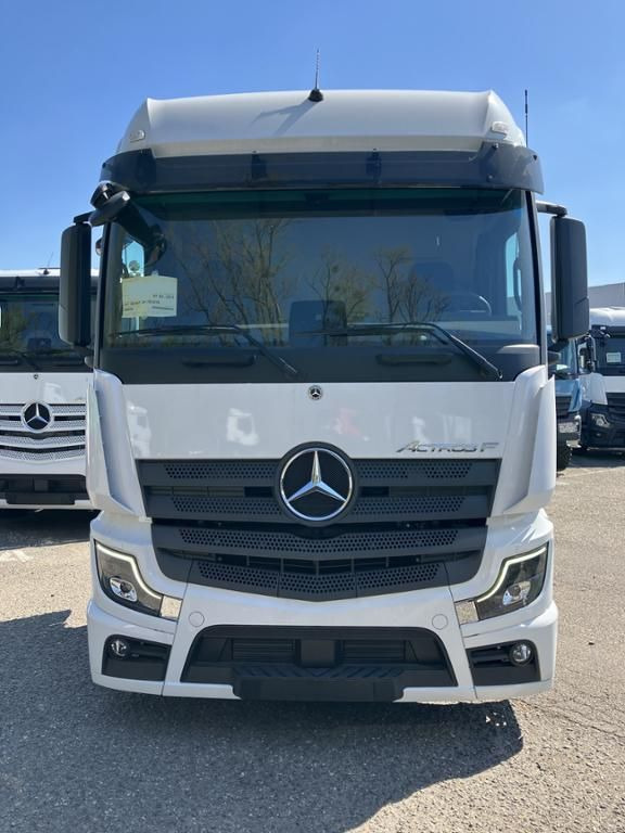Mercedes-Benz Actros 1851 LS 4x2 - Tracteur routier: photos 2 Mercedes-Benz Actros 1851 LS 4x2 - Tracteur routier: photos 2