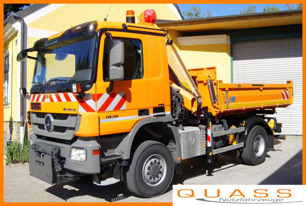 MERCEDES-BENZ ACTROS 1836 /4x4/TÜV/FASSI 110/MEILLER/Winterdienst/Wechselsystem - Camion benne, Camion grue: photos 1 MERCEDES-BENZ ACTROS 1836 /4x4/TÜV/FASSI 110/MEILLER/Winterdienst/Wechselsystem - Camion benne, Camion grue: photos 1