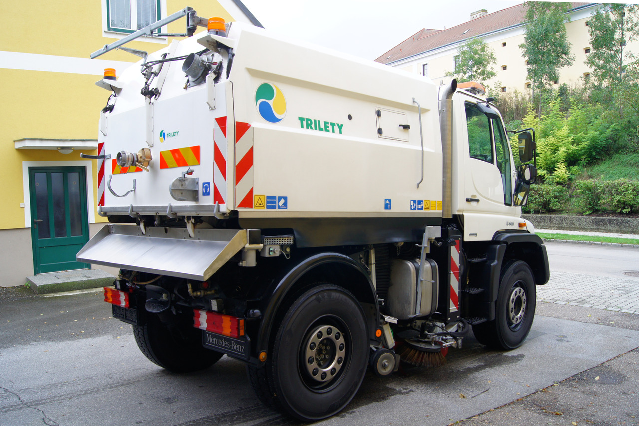 MERCEDES-BENZ Unimog U400 + TRILETY Kehrmaschine/TÜV/EUR4/Leistungshydraulik - Balayeuse de voirie: photos 5 MERCEDES-BENZ Unimog U400 + TRILETY Kehrmaschine/TÜV/EUR4/Leistungshydraulik - Balayeuse de voirie: photos 5