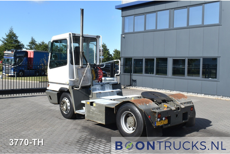 Terberg YT222 4x2 | TERMINAL TRUCK * NL KENTEKEN - Tracteur portuaire: photos 4 Terberg YT222 4x2 | TERMINAL TRUCK * NL KENTEKEN - Tracteur portuaire: photos 4