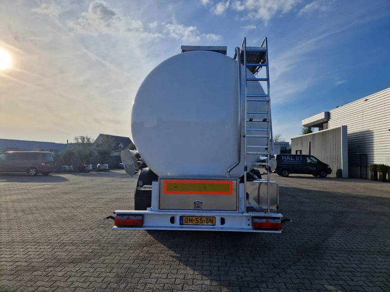 Feldbinder 38000 liter 3 kamer tankoplegger met CIP Leiding - Semi-remorque citerne: photos 3 Feldbinder 38000 liter 3 kamer tankoplegger met CIP Leiding - Semi-remorque citerne: photos 3