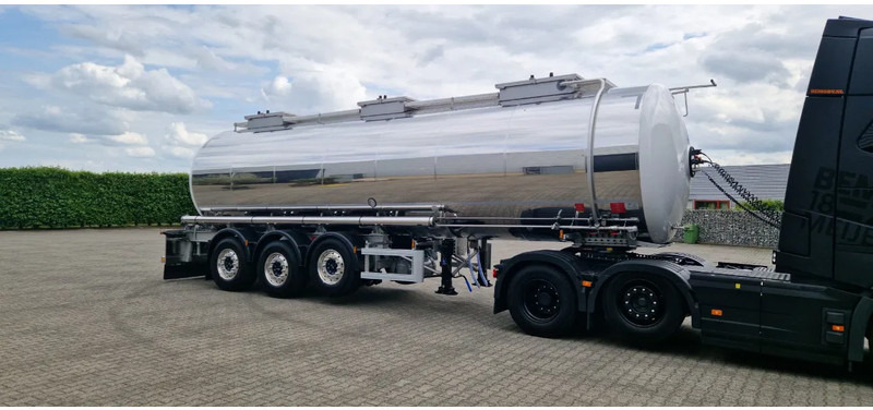 Magyar 32000 liter levensmiddelen tankoplegger NEW/NIEUW/NEU - Semi-remorque citerne: photos 4 Magyar 32000 liter levensmiddelen tankoplegger NEW/NIEUW/NEU - Semi-remorque citerne: photos 4