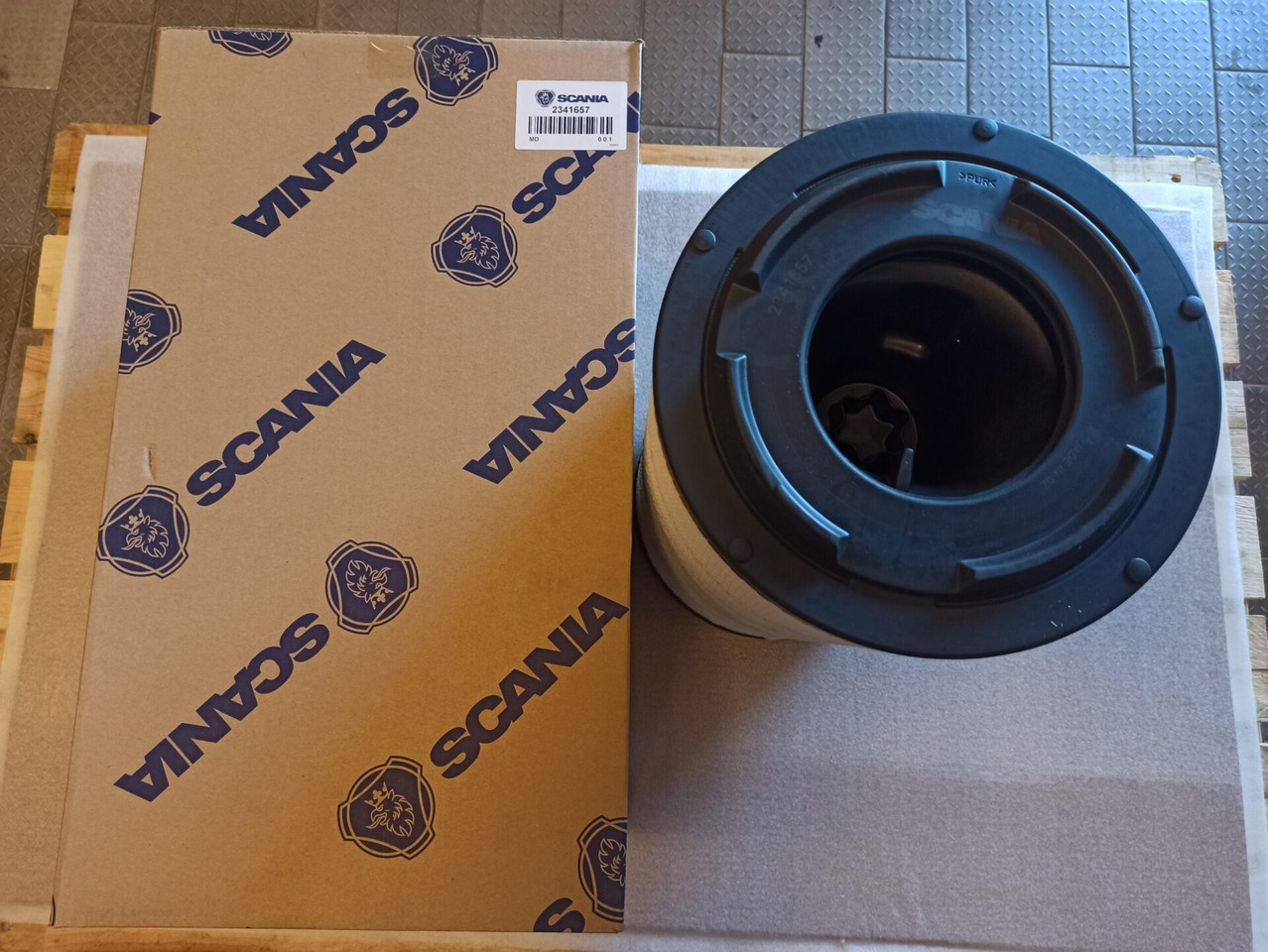 SCANIA AIR FILTER - 2341657 - Filtre à air pour Camion: photos 1 SCANIA AIR FILTER - 2341657 - Filtre à air pour Camion: photos 1