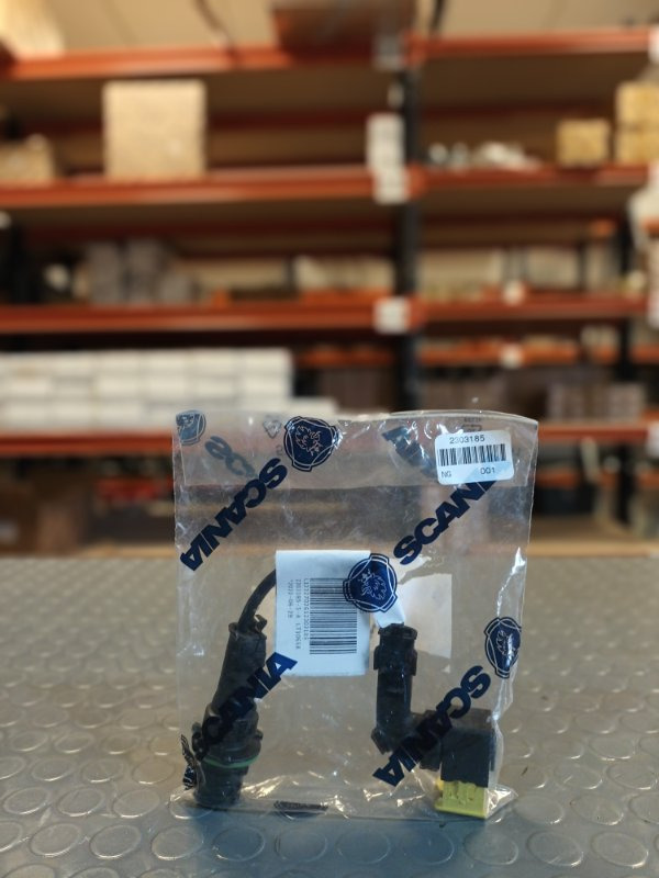 SCANIA CABLE HARNESS - 2303185 - Câble/ Fil pour Camion: photos 1 SCANIA CABLE HARNESS - 2303185 - Câble/ Fil pour Camion: photos 1