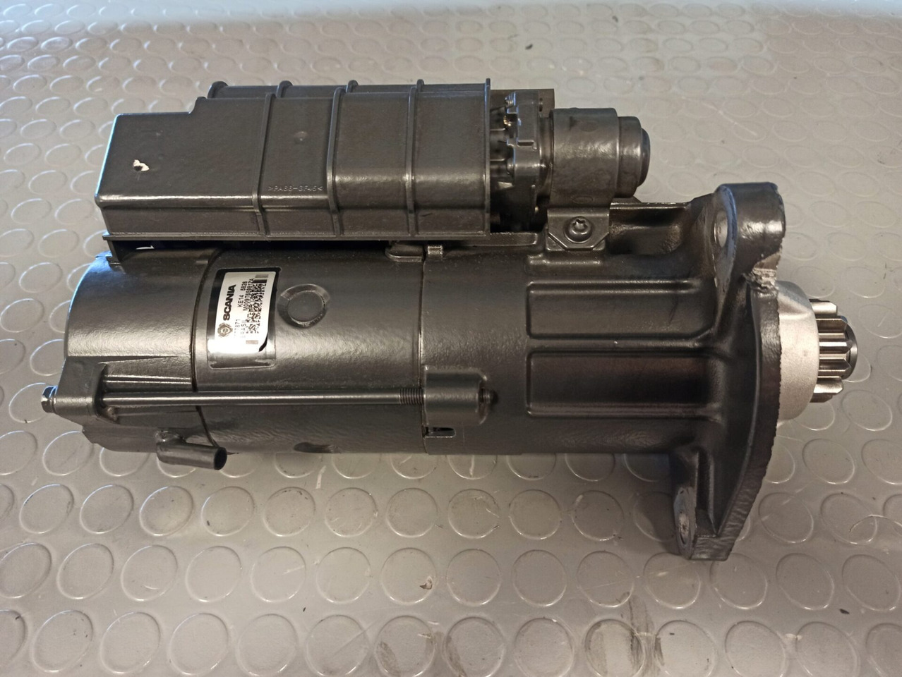 SCANIA STARTER MOTOR - 2708317 - Démarreur pour Camion: photos 1 SCANIA STARTER MOTOR - 2708317 - Démarreur pour Camion: photos 1