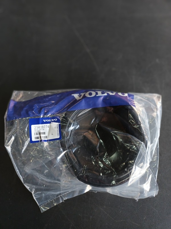 VOLVO HUB COVER 23409774 - Essieu et pièces pour Camion: photos 1 VOLVO HUB COVER 23409774 - Essieu et pièces pour Camion: photos 1