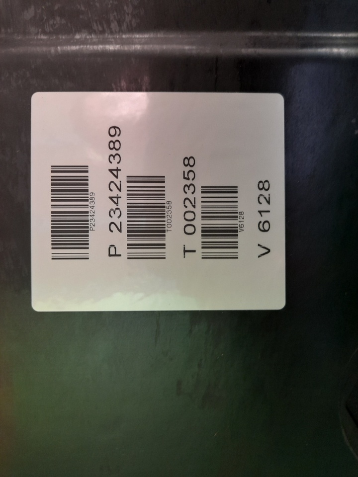 VOLVO OIL PAN 23424389 - Carter d'huile pour Camion: photos 3 VOLVO OIL PAN 23424389 - Carter d'huile pour Camion: photos 3