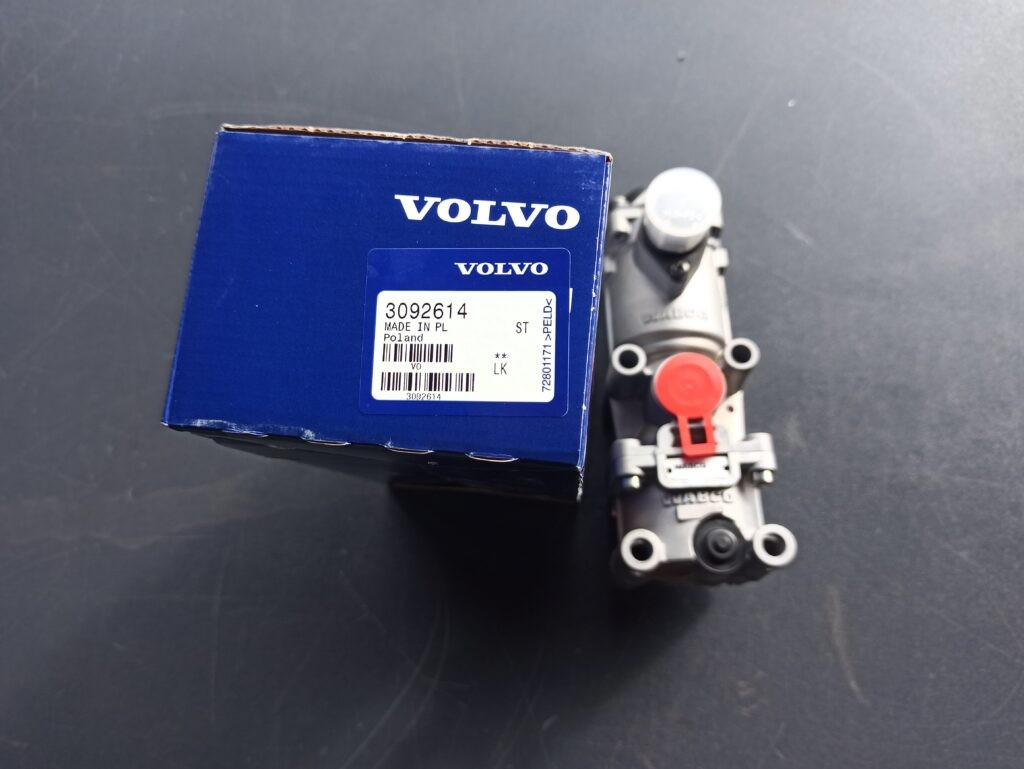 VOLVO RETARDER VALVE 3092614 - Valve de frein pour Camion: photos 2 VOLVO RETARDER VALVE 3092614 - Valve de frein pour Camion: photos 2