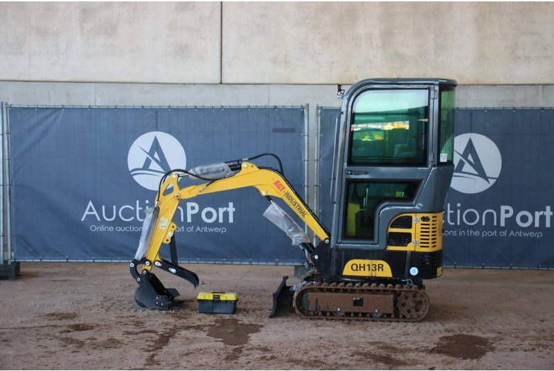 AGT Industrial QH13R - Mini pelle: photos 2 AGT Industrial QH13R - Mini pelle: photos 2
