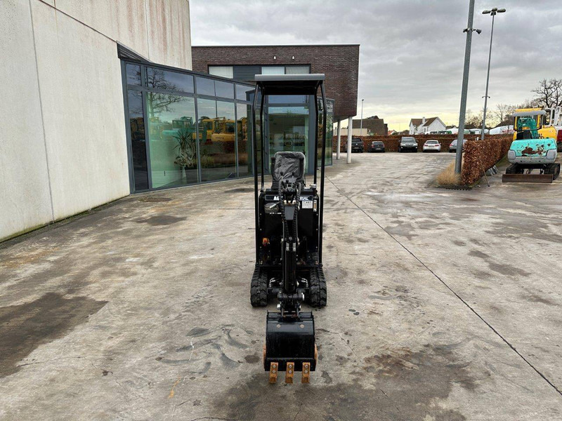 AGT Industrial QS12K - Mini pelle: photos 2 AGT Industrial QS12K - Mini pelle: photos 2