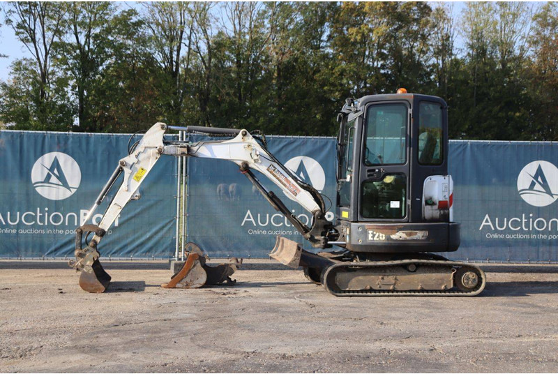 Bobcat E26 - Pelle sur chenille: photos 1 Bobcat E26 - Pelle sur chenille: photos 1